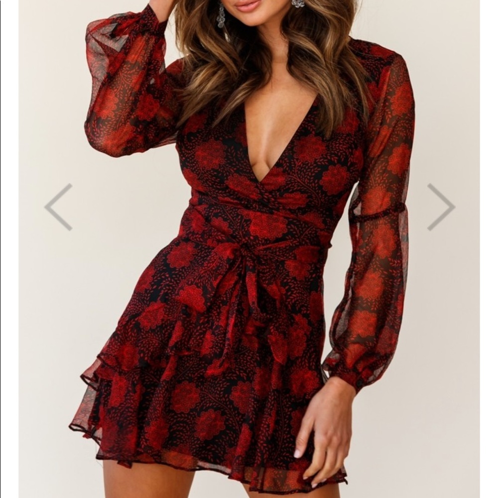 Floral print balloon sleeved dress. NWT